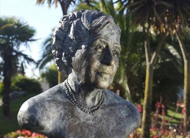 Agatha Christie Bust