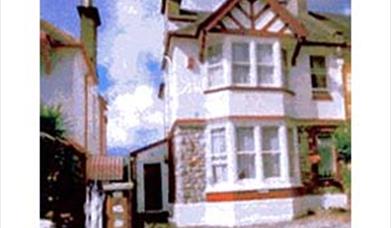 Thumbnail for Kingswood Holiday Flats