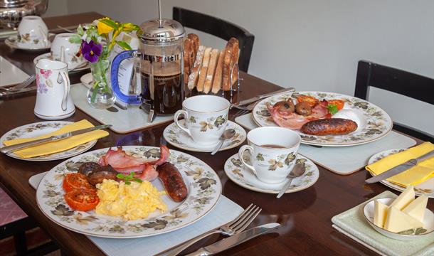Choice of breakfasts & special diets catered for at Court Prior, Torquay, Devon